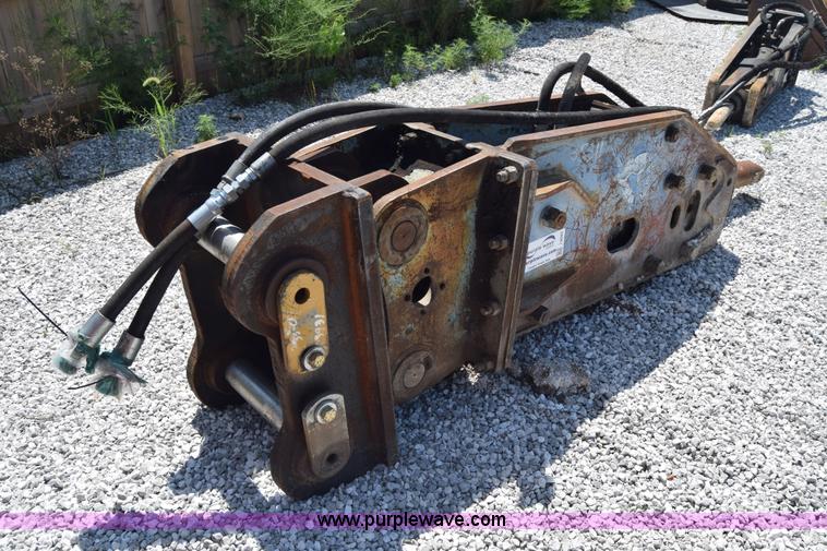 image for item I2047 Okado 312B hydraulic breaker