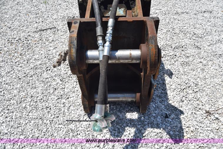 image for item I2047 Okado 312B hydraulic breaker