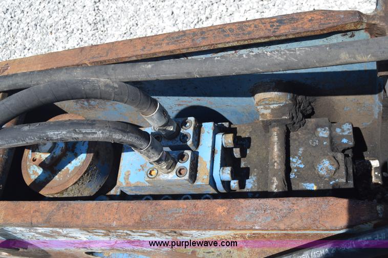 image for item I2047 Okado 312B hydraulic breaker