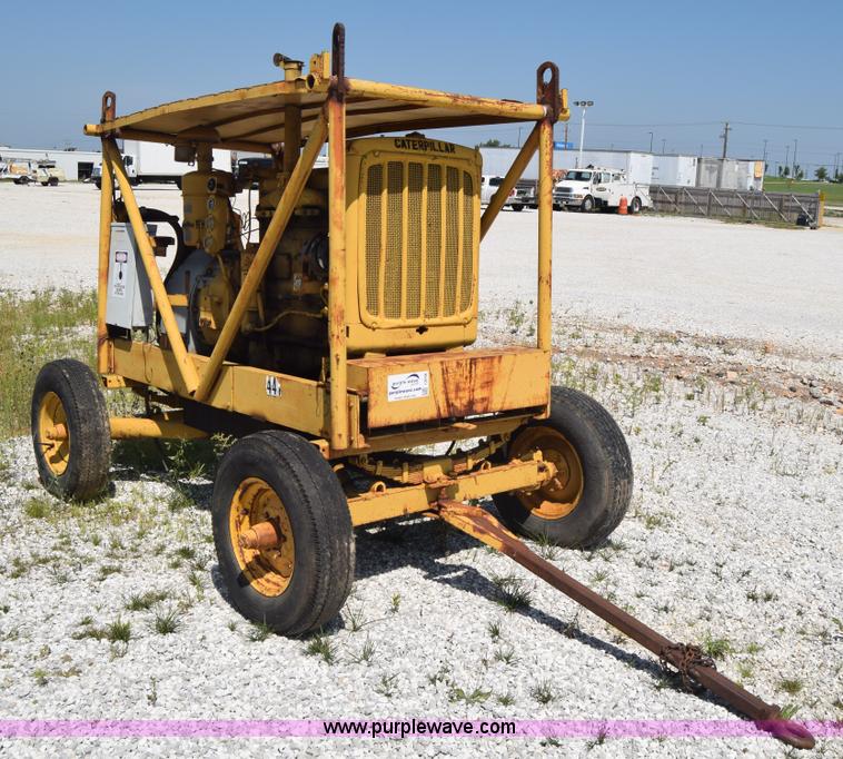 image for item I2048 Caterpillar D315 generator