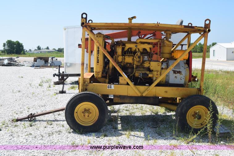 image for item I2048 Caterpillar D315 generator