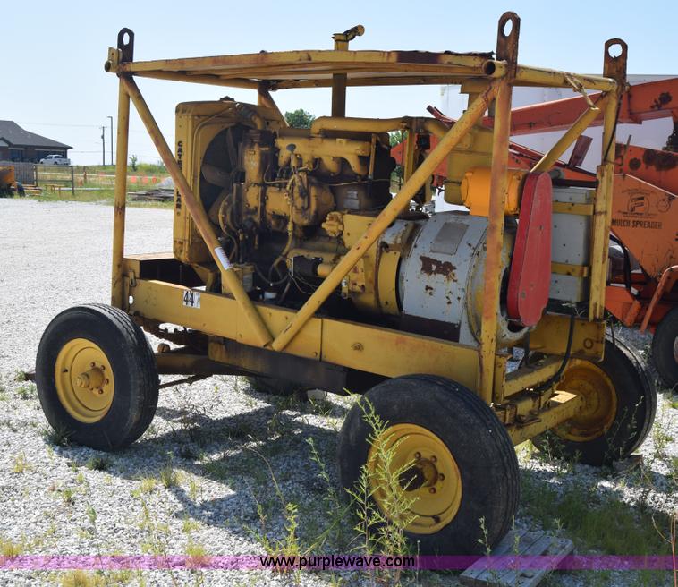 image for item I2048 Caterpillar D315 generator