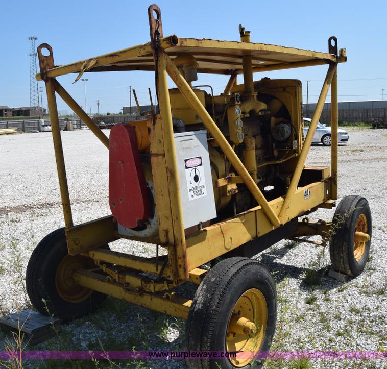 image for item I2048 Caterpillar D315 generator