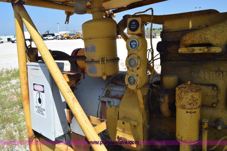 image for item I2048 Caterpillar D315 generator