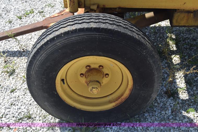 image for item I2048 Caterpillar D315 generator