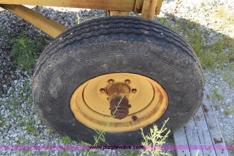 image for item I2048 Caterpillar D315 generator