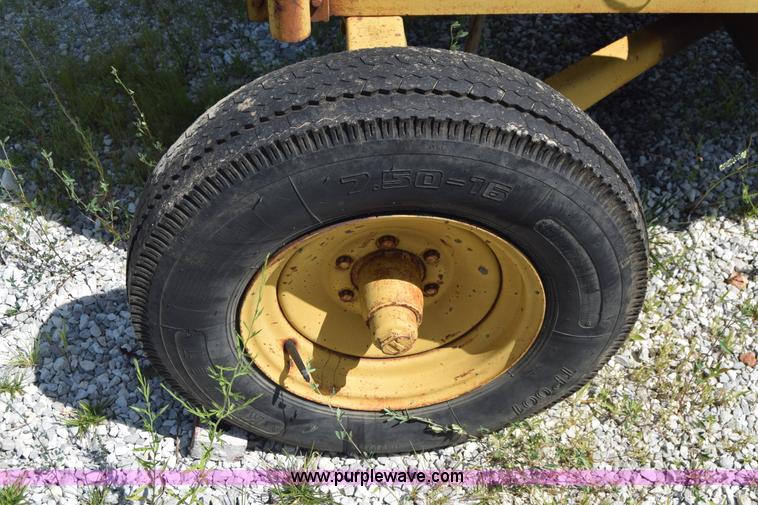 image for item I2048 Caterpillar D315 generator