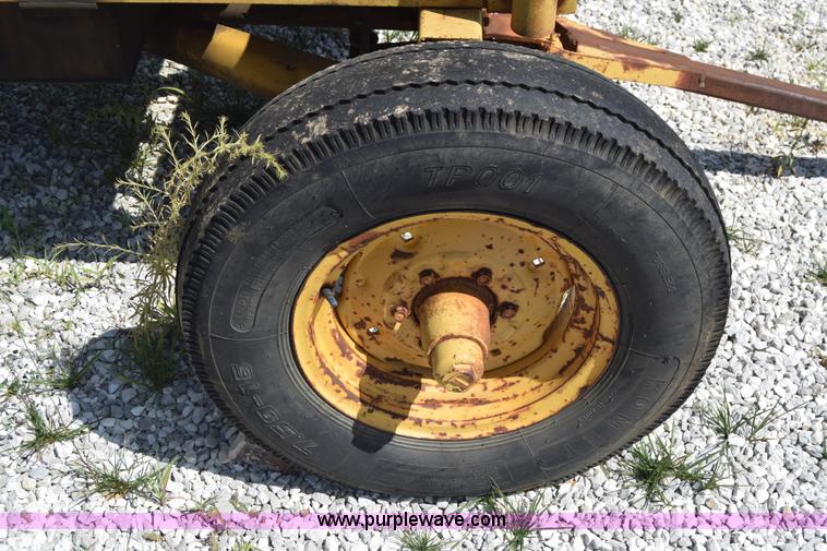 image for item I2048 Caterpillar D315 generator