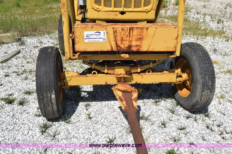 image for item I2048 Caterpillar D315 generator