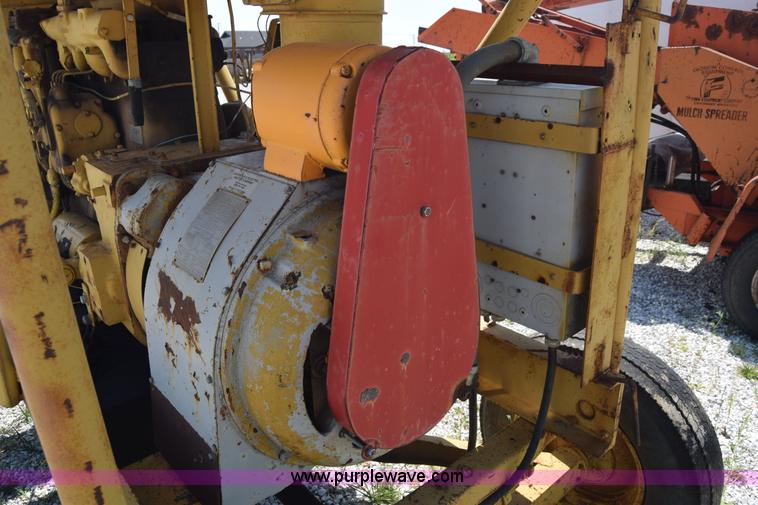 image for item I2048 Caterpillar D315 generator