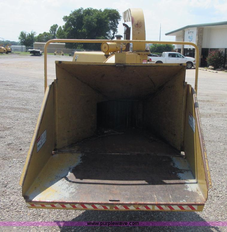 image for item I2050 1991 Vermeer 1220 brush chipper