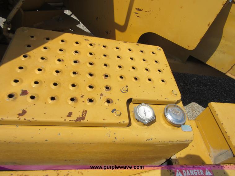 image for item I2050 1991 Vermeer 1220 brush chipper