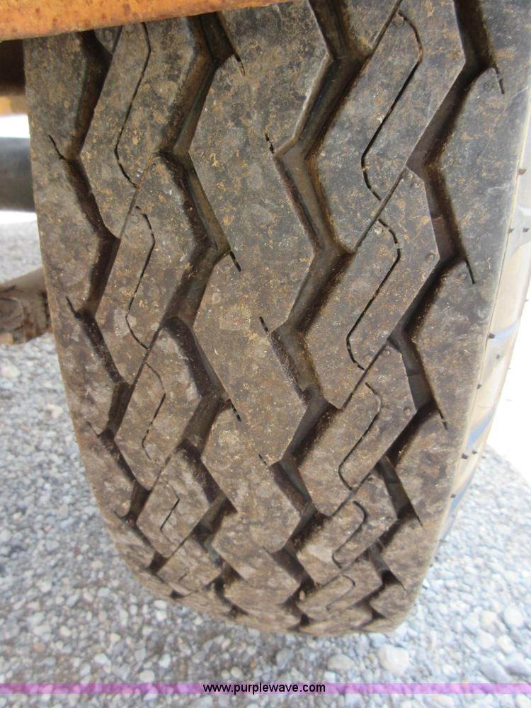 image for item I2050 1991 Vermeer 1220 brush chipper