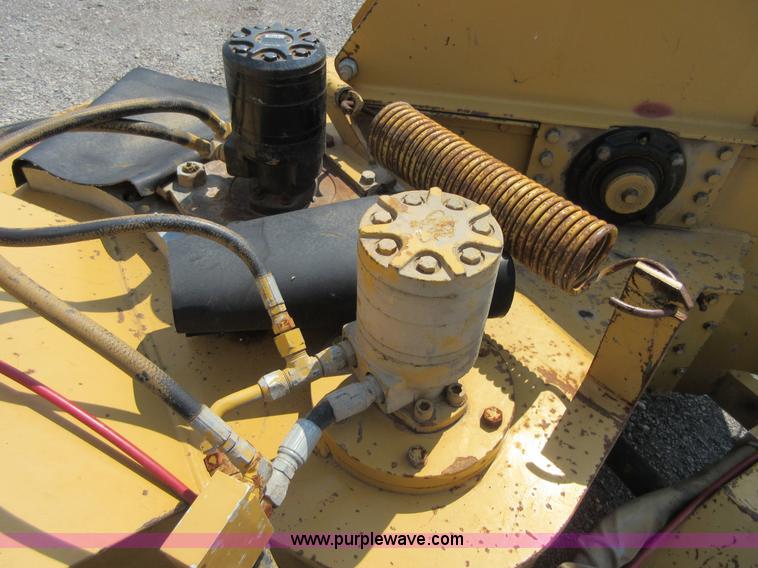 image for item I2050 1991 Vermeer 1220 brush chipper