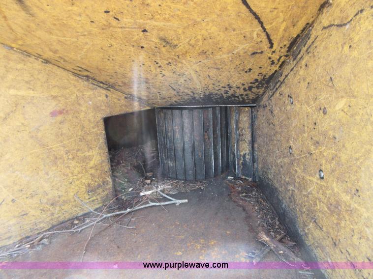 image for item I2050 1991 Vermeer 1220 brush chipper