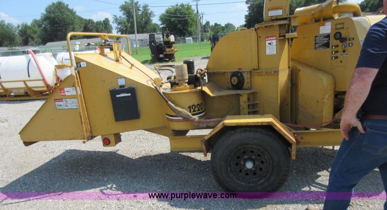 image for item I2050 1991 Vermeer 1220 brush chipper