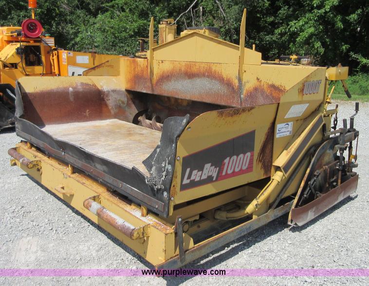 image for item I2056 LeeBoy L1000T asphalt paver