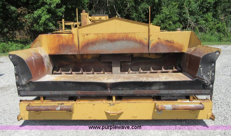 image for item I2056 LeeBoy L1000T asphalt paver