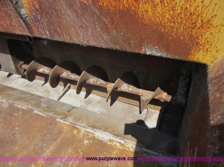 image for item I2056 LeeBoy L1000T asphalt paver