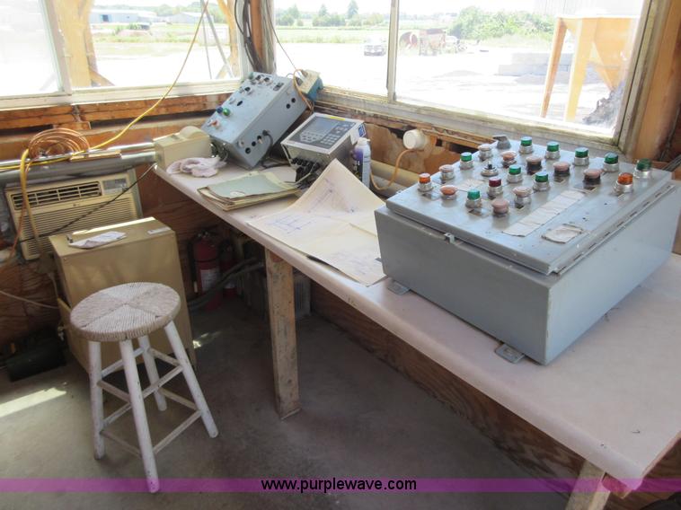 image for item I2057 Barber Greene portable asphalt plant