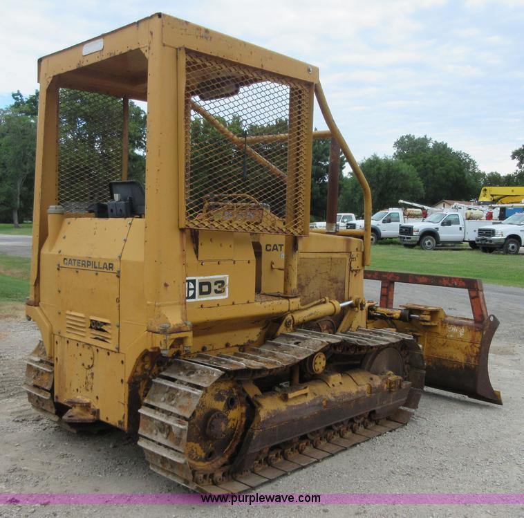 image for item I2058 1979 Caterpillar D3 dozer
