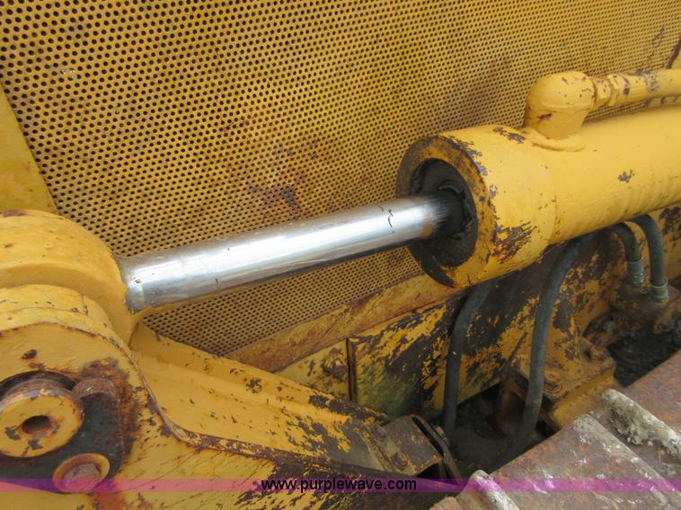 image for item I2058 1979 Caterpillar D3 dozer