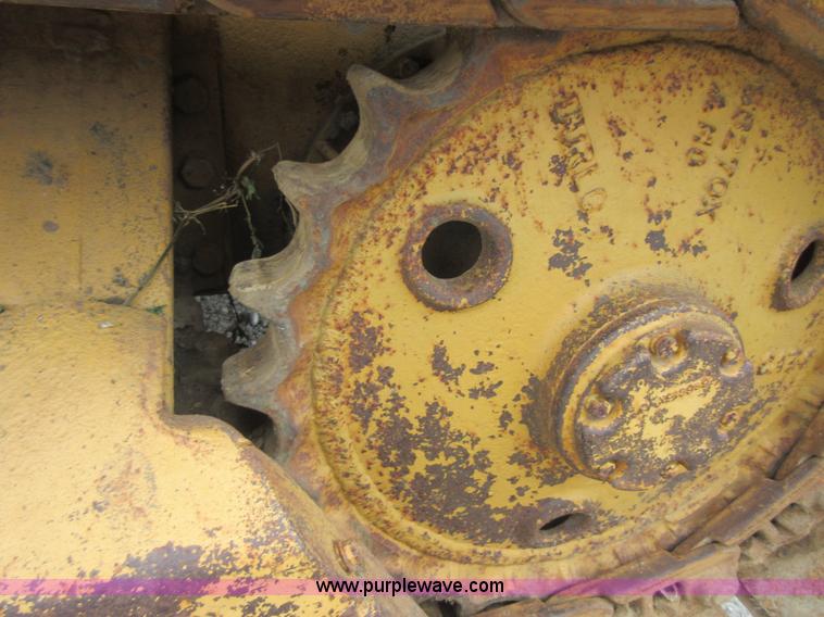 image for item I2058 1979 Caterpillar D3 dozer