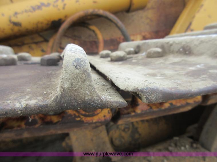 image for item I2058 1979 Caterpillar D3 dozer