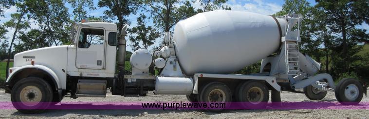 image for item I2061 1995 Kenworth W900B mixer truck