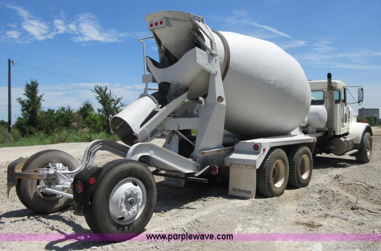 image for item I2061 1995 Kenworth W900B mixer truck