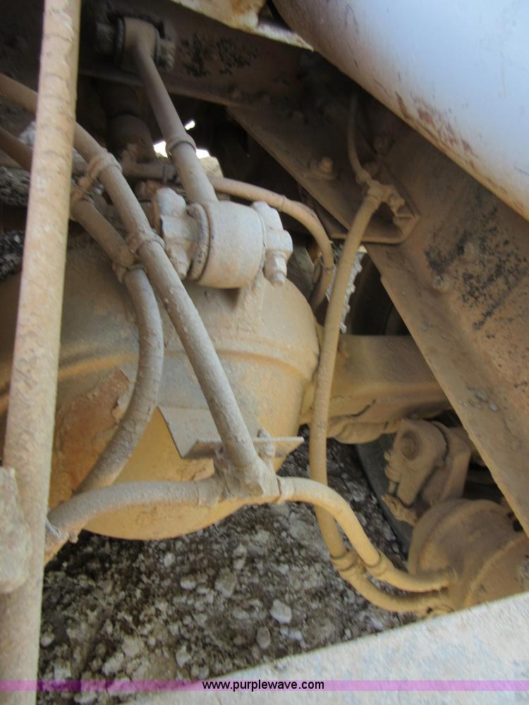 image for item I2061 1995 Kenworth W900B mixer truck