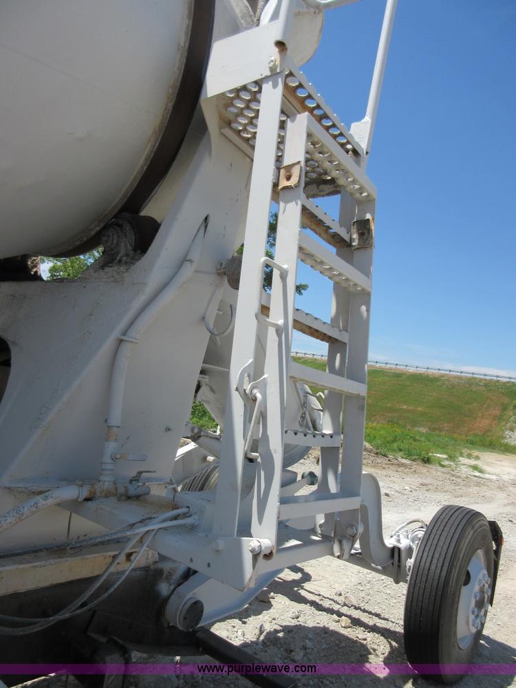 image for item I2061 1995 Kenworth W900B mixer truck