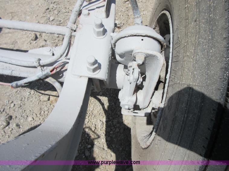 image for item I2061 1995 Kenworth W900B mixer truck