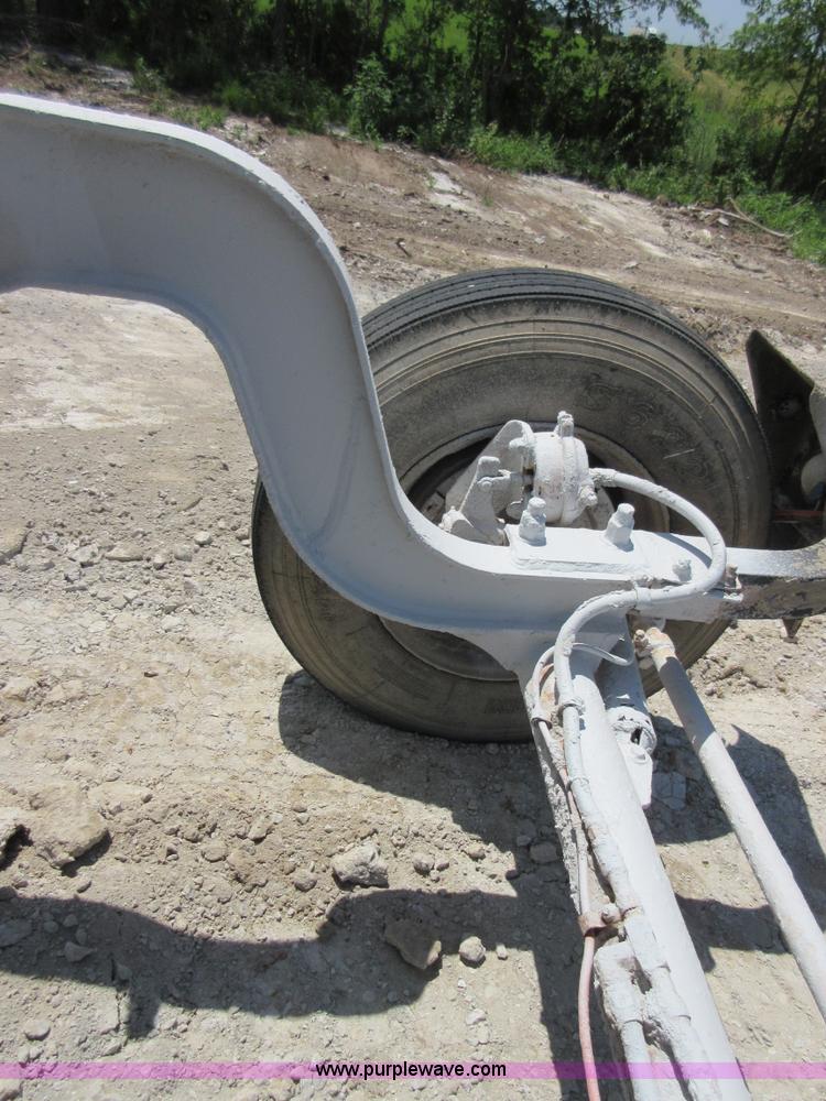 image for item I2061 1995 Kenworth W900B mixer truck