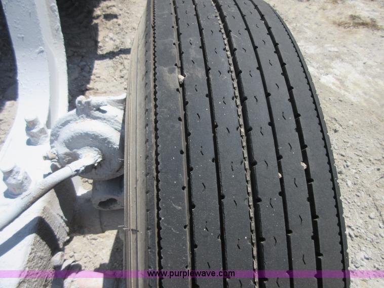 image for item I2061 1995 Kenworth W900B mixer truck