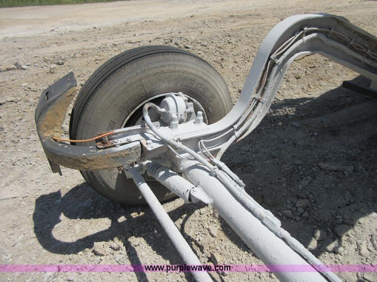 image for item I2061 1995 Kenworth W900B mixer truck