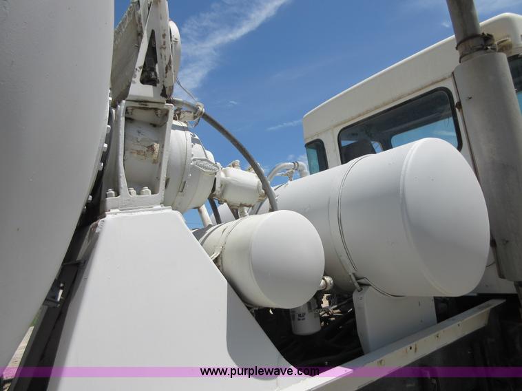 image for item I2061 1995 Kenworth W900B mixer truck