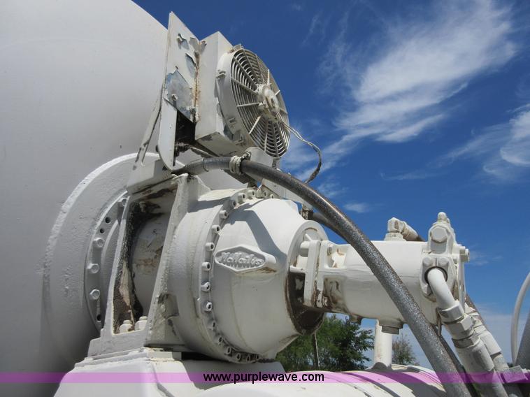 image for item I2061 1995 Kenworth W900B mixer truck