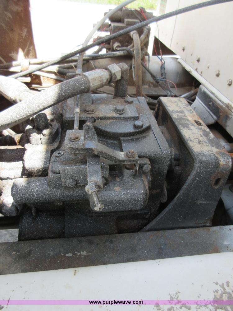 image for item I2061 1995 Kenworth W900B mixer truck