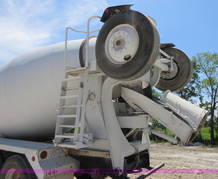 image for item I2061 1995 Kenworth W900B mixer truck