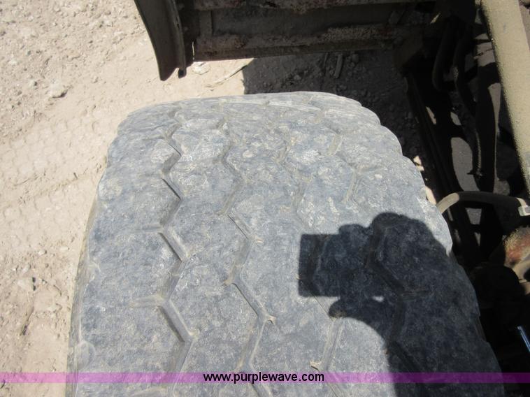 image for item I2062 1985 Mack RS688L mixer truck