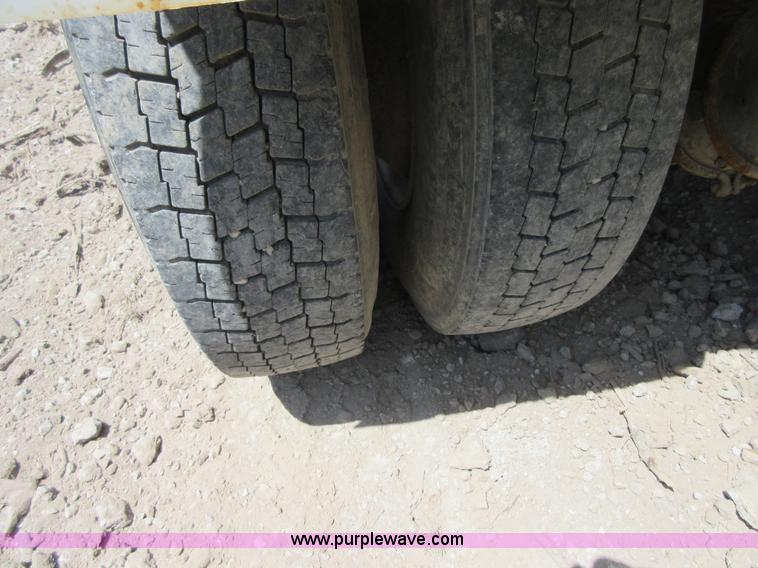 image for item I2062 1985 Mack RS688L mixer truck