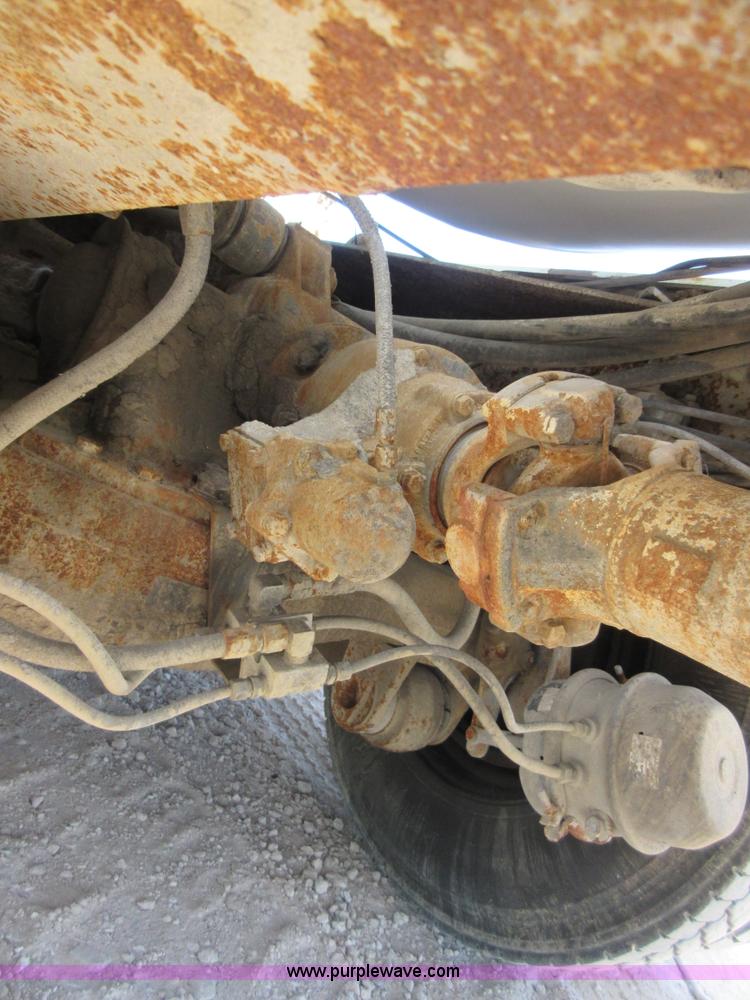 image for item I2062 1985 Mack RS688L mixer truck