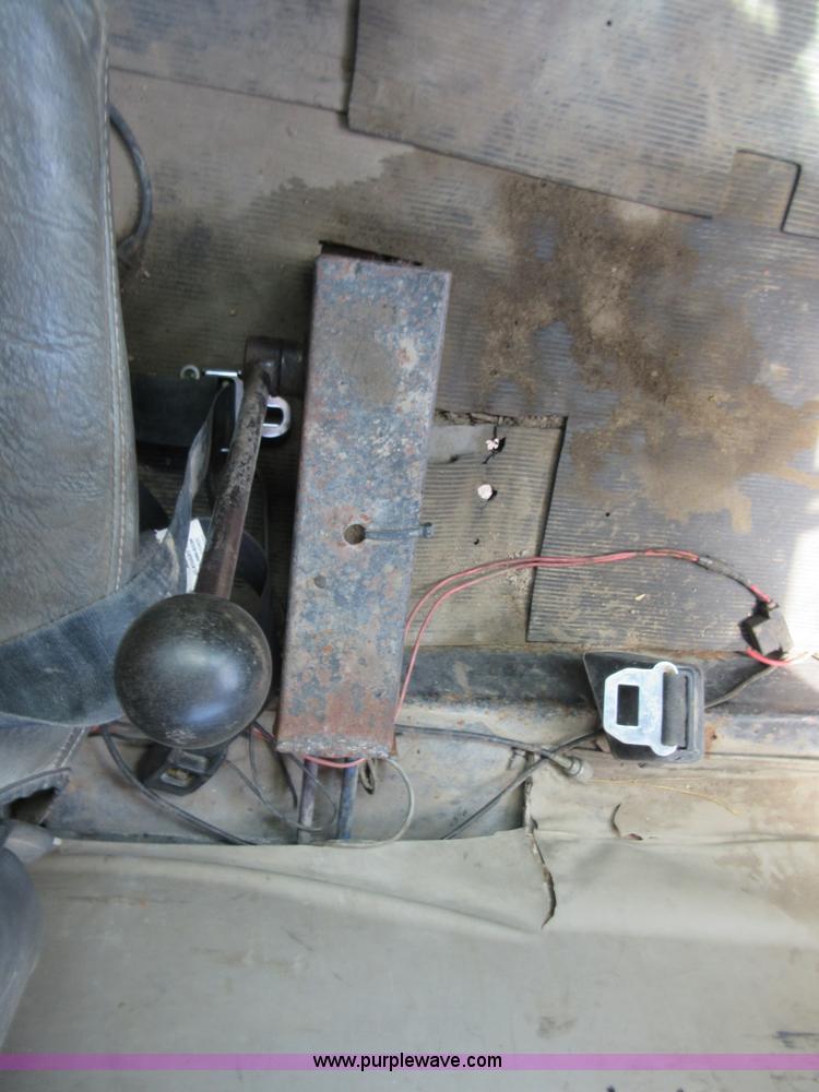 image for item I2062 1985 Mack RS688L mixer truck