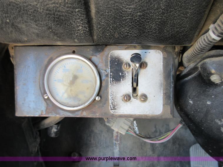 image for item I2062 1985 Mack RS688L mixer truck