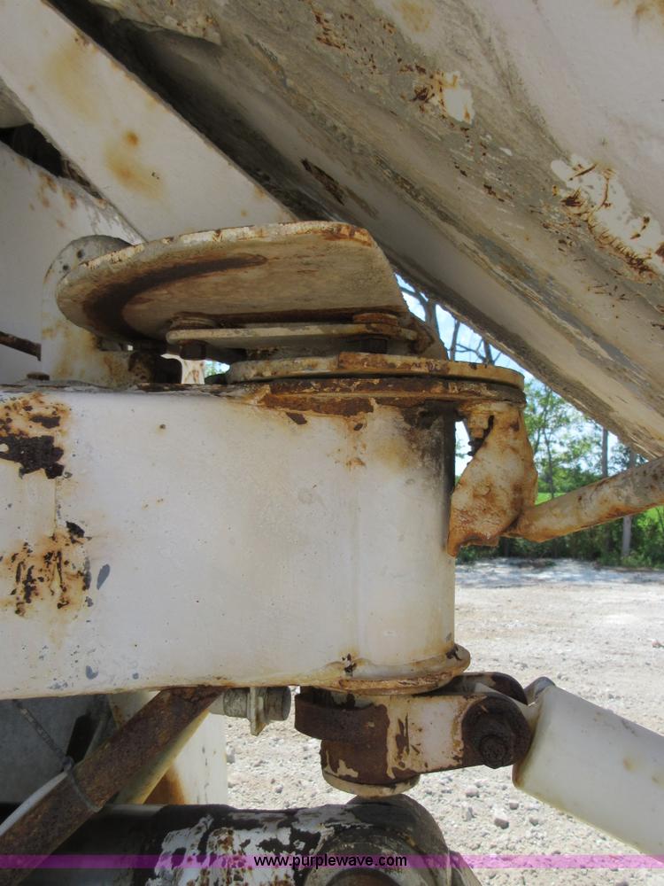 image for item I2062 1985 Mack RS688L mixer truck