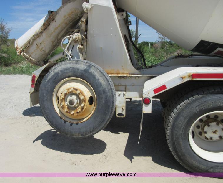 image for item I2062 1985 Mack RS688L mixer truck