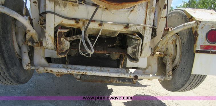 image for item I2062 1985 Mack RS688L mixer truck