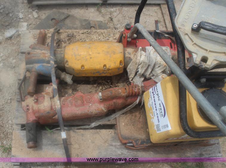 image for item J4490 Assorted vibrator parts