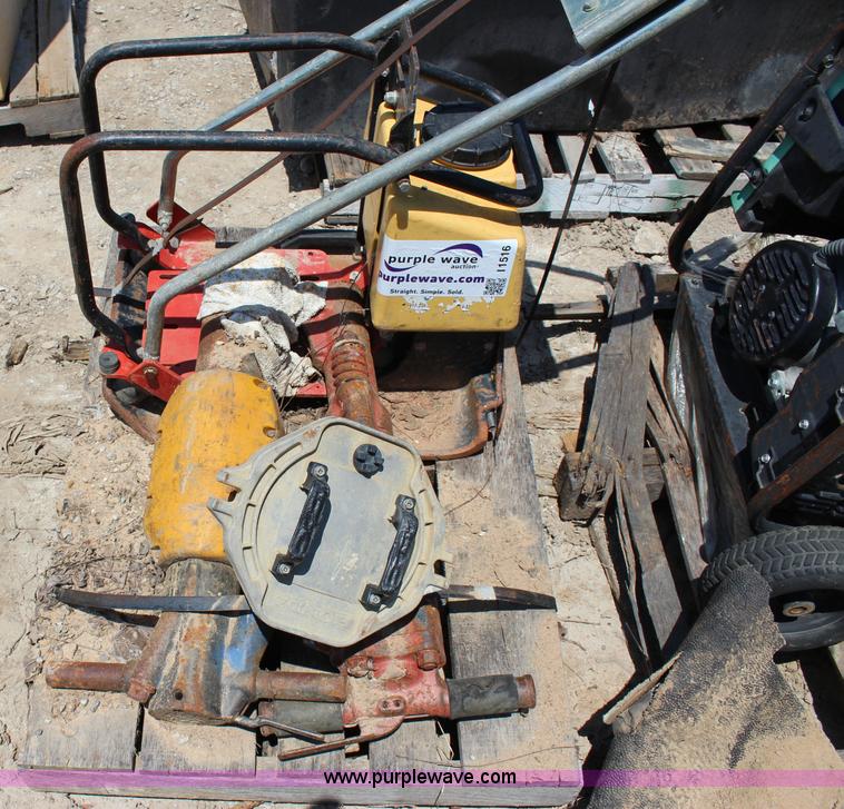 image for item J4490 Assorted vibrator parts